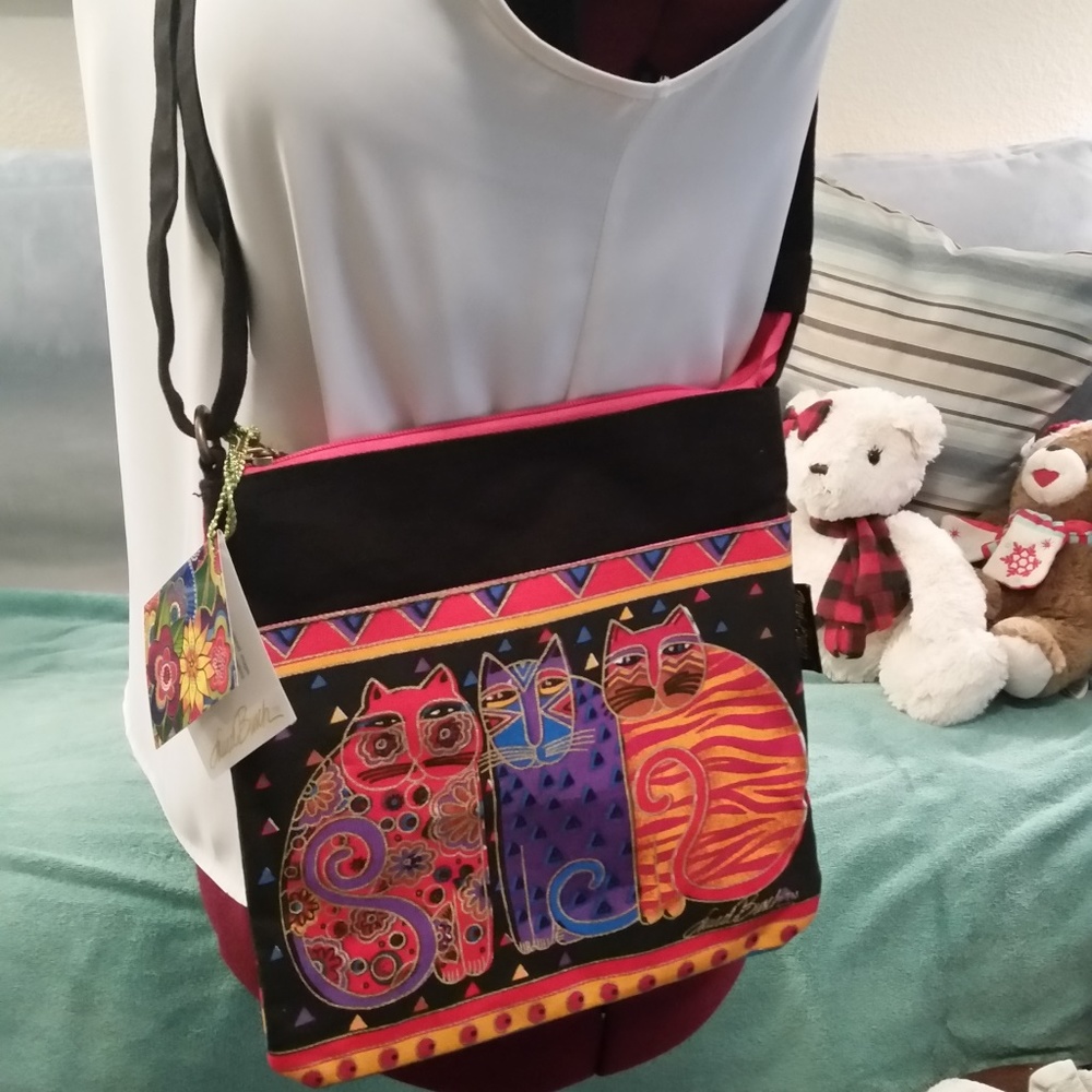 Over the shoulder or crossbody bag. Feline Friends
